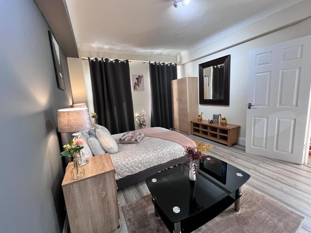 Edgware Road 2 Bedroom Apartment ลอนดอน ภายนอก รูปภาพ